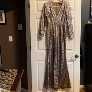 Dress the population Alessandra sequins gown
